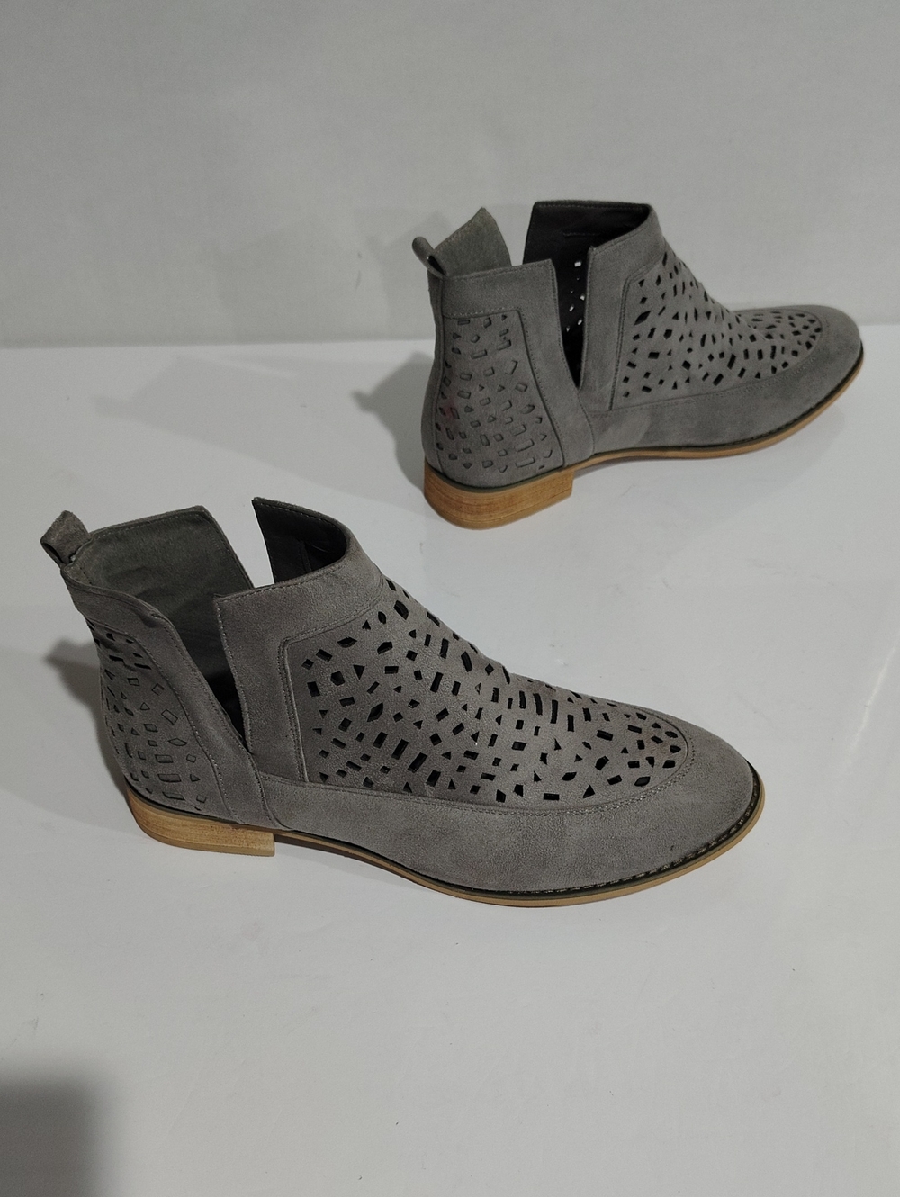 NWNB Journee Collection Women's Grey Faux Suede Perforated Ankle Booties Size 12